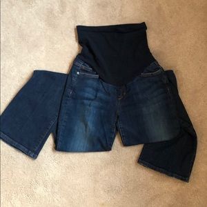 A Pea in the Pod Joe’s Jeans Bootcut size 30